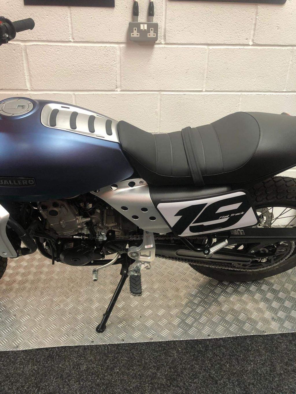 474605f39afc4459aad55f62a17a5f31