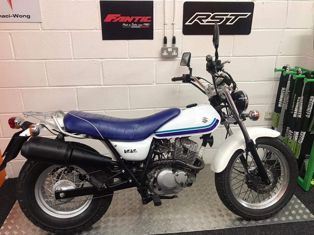 Suzuki rv125 vanvan