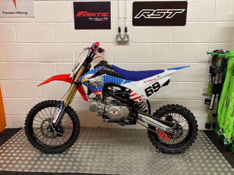 13e51c4e0f2b4663ae78888f6032ad43