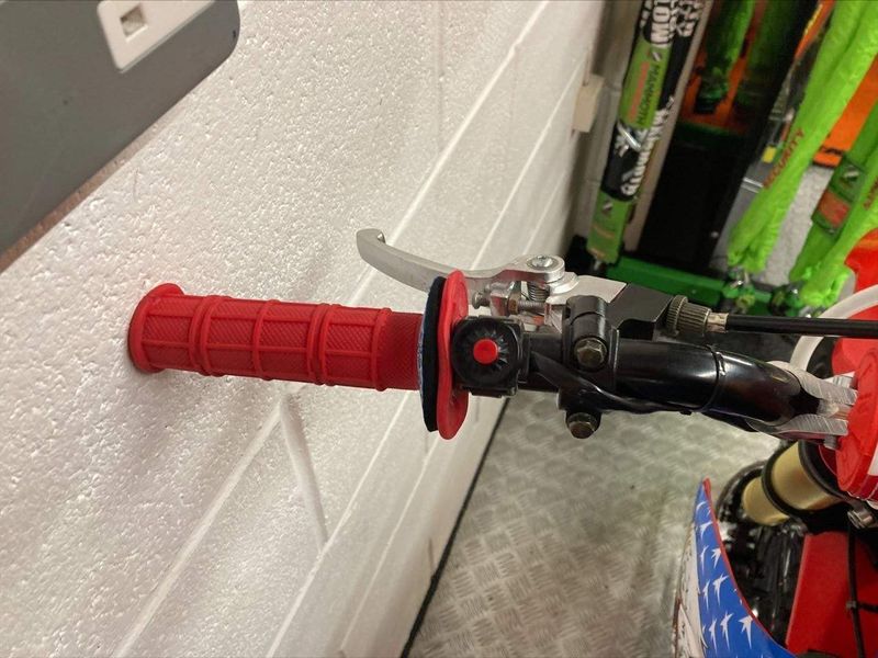 372b168b320d4ff98acd333f5a2d1b36