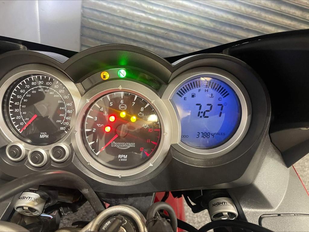 Triumph Sprint ST 1050 ABS 1050cc - Power Start Bikes